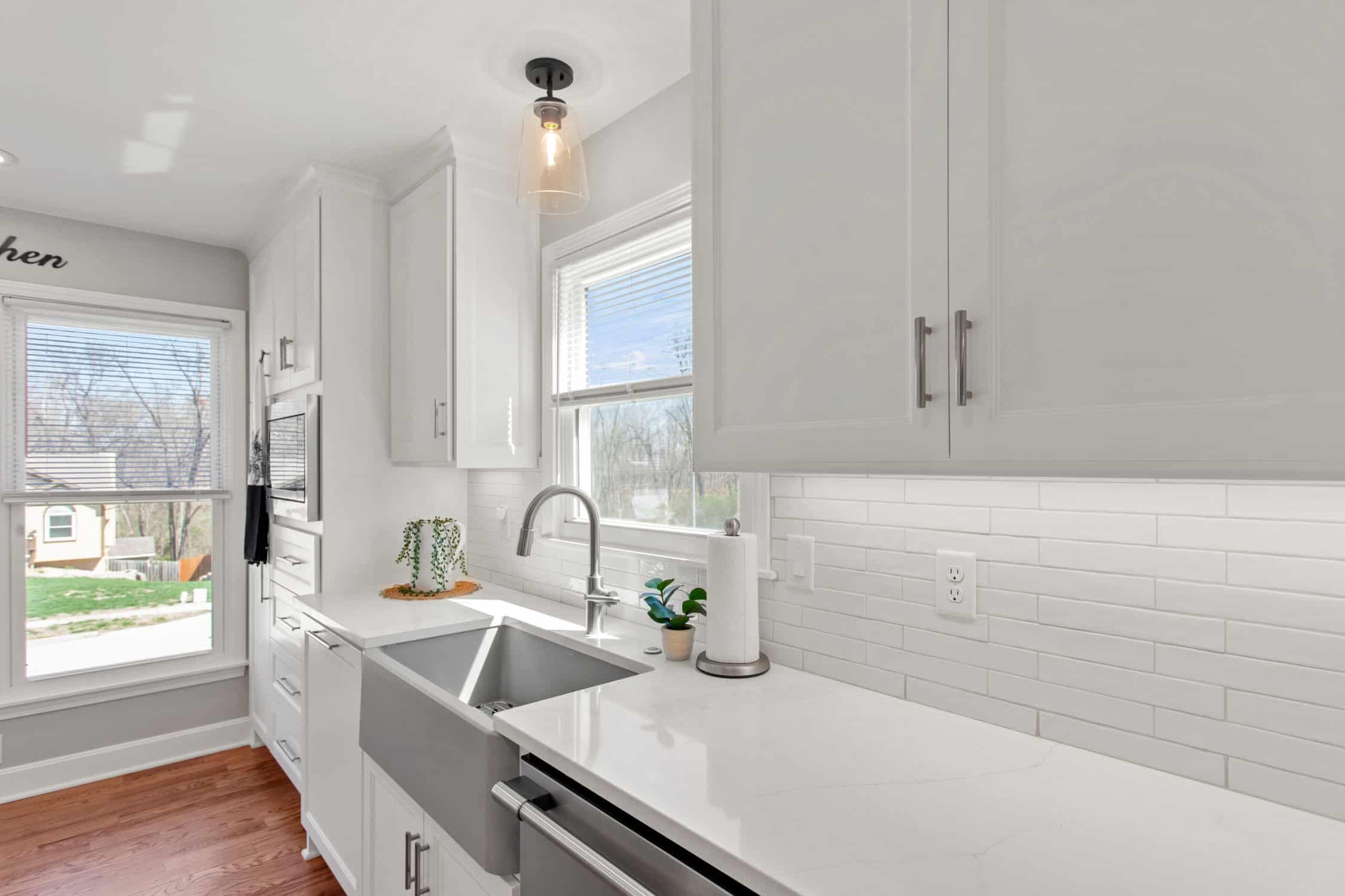 Mistakes to Avoid When Painting Kitchen Cabinets